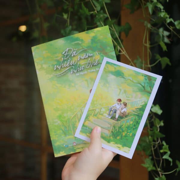 Đã Nhiều Năm Như Thế - Tập 1 - Bản Đặc Biệt - Tặng Kèm Bookmark + Postcard Giấy Nhũ Ngọc Trai - Ảnh 3